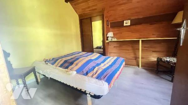 TYPIQUE CHALET RUCHE  2 APPARTEMENTS