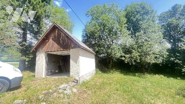 TYPIQUE CHALET RUCHE  2 APPARTEMENTS