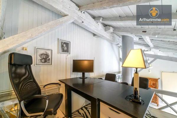 Vente                                                      Maison
                        
                     12 pièces                      400 m2                     à Eymet