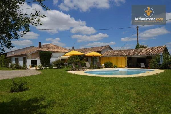 Vente                                                      Maison
                        
                     12 pièces                      400 m2                     à Eymet