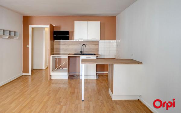 Appartement à vendre    3 pièces • 63 m2 Bourgoin-Jallieu