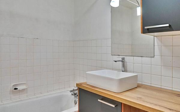 Appartement à vendre    3 pièces • 63 m2 Bourgoin-Jallieu