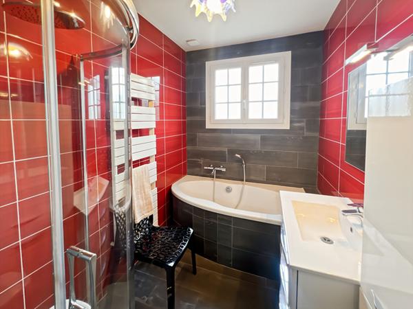 Maison T5 face à la Forêt et à 1500 m de la Grande Plage