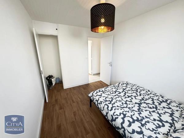 Appartement à louer 1 pièce 9.42m² Cholet (49300)