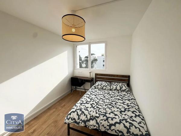 Appartement à louer 1 pièce 9.42m² Cholet (49300)