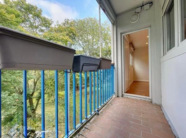 Appartement Aubergenville 3 pièce(s) 56,30 m2 2 CHAMBRES - CAVE - BALCON