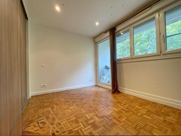 Appartement Aubergenville 3 pièce(s) 56,30 m2 2 CHAMBRES - CAVE - BALCON