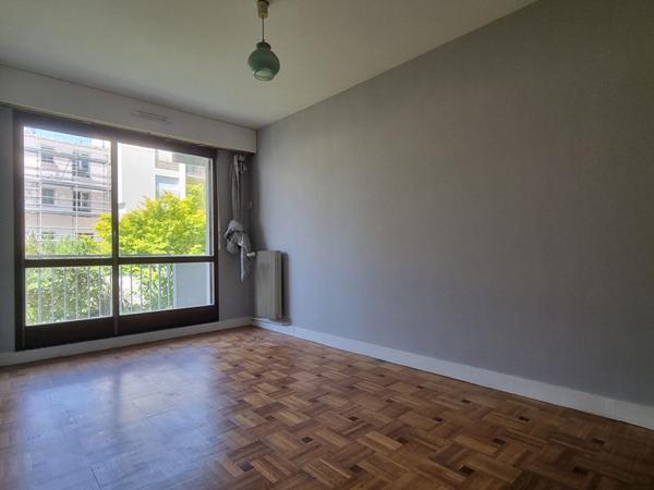 Appartement Paris 4 pièce avec balcons - 90 m2