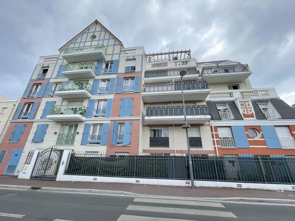 Parking + appartement