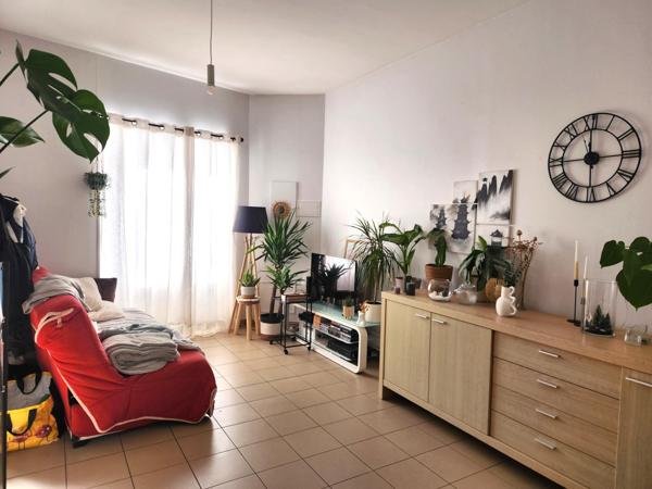 Maison de bourg 2 chambres + bureau