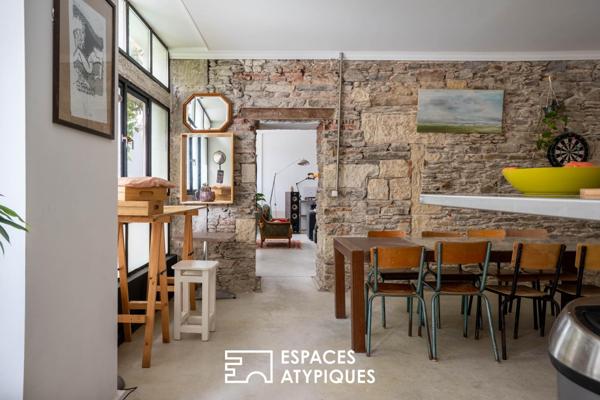 Refuge Urbain : Loft en Pierre et Acier au Coeur de Nantes