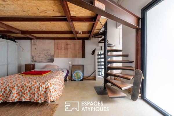 Refuge Urbain : Loft en Pierre et Acier au Coeur de Nantes