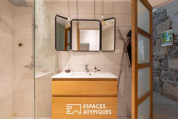 Refuge Urbain : Loft en Pierre et Acier au Coeur de Nantes