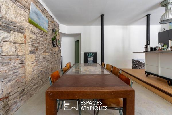 Refuge Urbain : Loft en Pierre et Acier au Coeur de Nantes