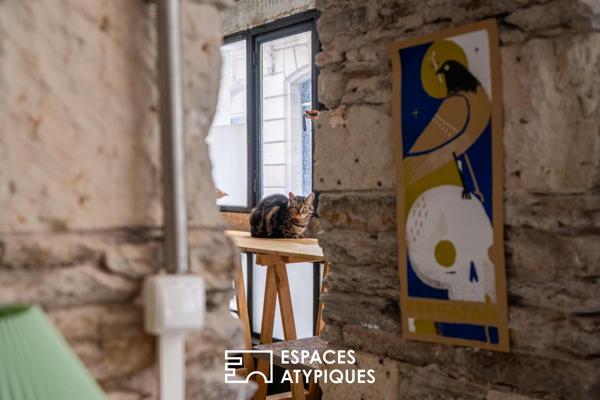 Refuge Urbain : Loft en Pierre et Acier au Coeur de Nantes