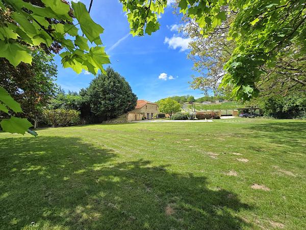 Monsempron-Libos (47500) Sublime grange rénovée avec piscine dans parc arboré - Monsempron -Libos