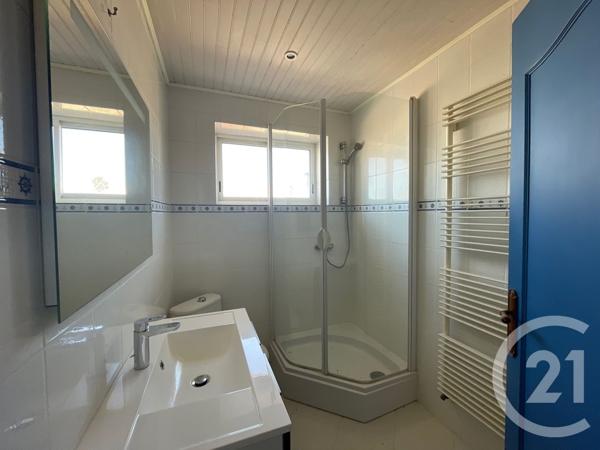 Maison à vendre  5 pièces - 182,61 m 2   ST PIERRE D OLERON  - 17