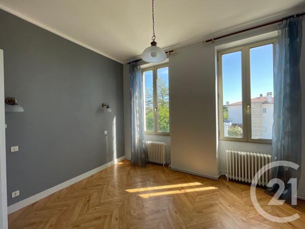 Maison à vendre  5 pièces - 182,61 m 2   ST PIERRE D OLERON  - 17