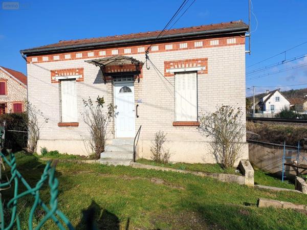 Maison à vendre à Souppes-sur-Loing en Seine-et-Marne (77460), ref : 127