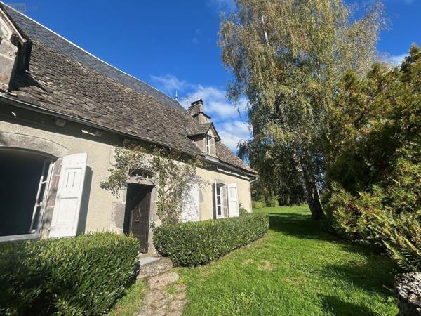 Maison de maître à vendre à Drugeac dans le Cantal (15140), ref : 15060/1227