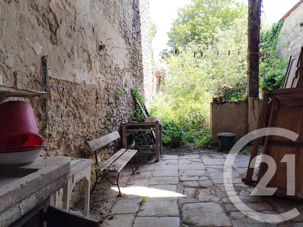 Maison à vendre  4 pièces - 142 m 2   CASTETS ET CASTILLON  - 33