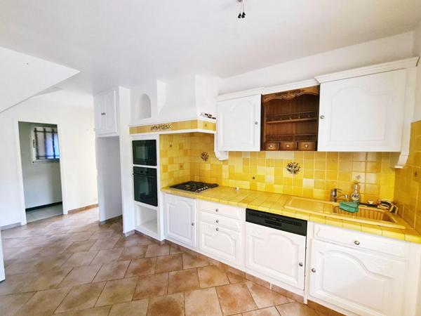 VILLA LE BRUSC- PROCHE PORT A PIED