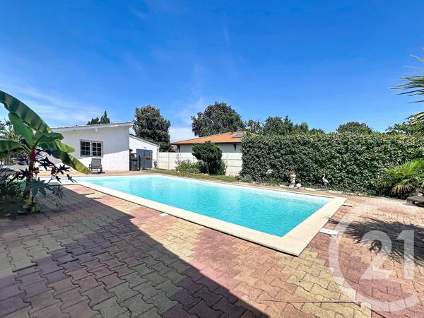 Maison à vendre  6 pièces - 159 m 2   GUJAN MESTRAS  - 33