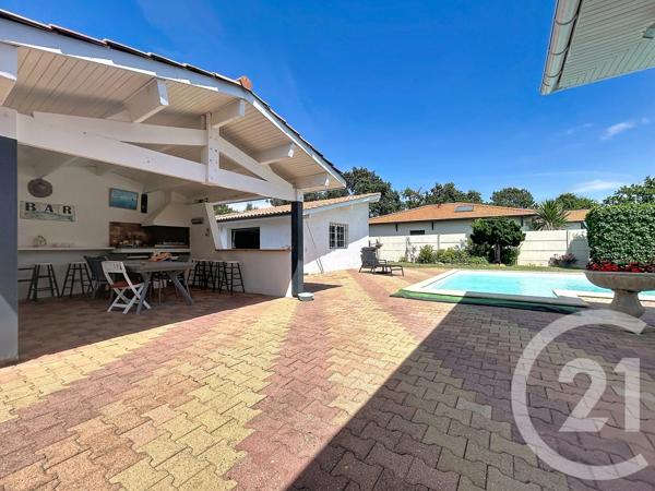 Maison à vendre  6 pièces - 159 m 2   GUJAN MESTRAS  - 33