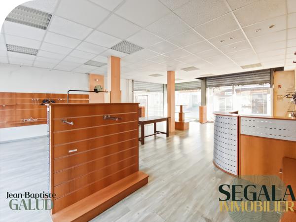 Carmaux (81400) Local commercial 120 m² – emplacement central Carmaux – forte visibilité