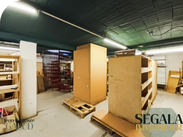 Carmaux (81400) Local commercial 120 m² – emplacement central Carmaux – forte visibilité