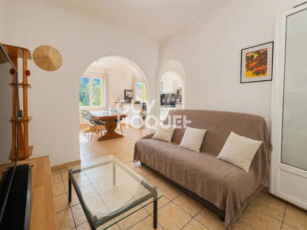Maison avec jardin et garage