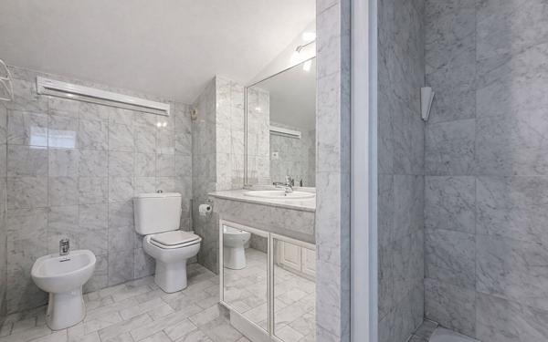 Appartement à vendre    4 pièces • 137,88 m2 Cannes