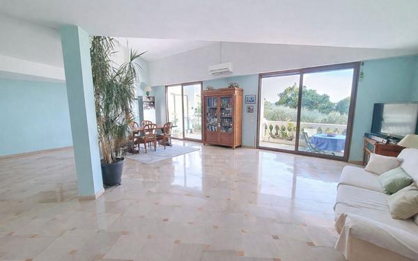 Appartement à vendre    4 pièces • 137,88 m2 Cannes