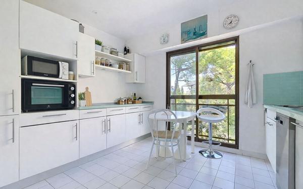 Appartement à vendre    4 pièces • 137,88 m2 Cannes