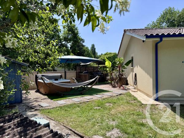 Maison à vendre  5 pièces - 113 m 2   HOURTIN  - 33