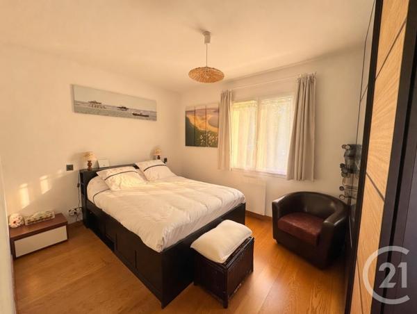 Maison à vendre  5 pièces - 113 m 2   HOURTIN  - 33