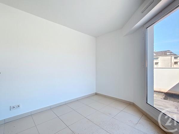Appartement F3 à vendre  3 pièces - 53,57 m 2   ARCACHON  - 33