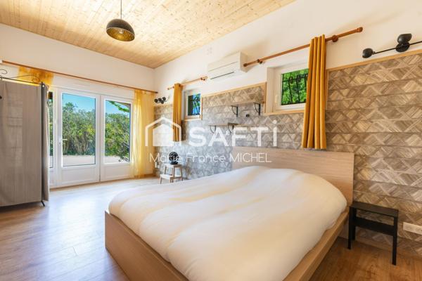 Propriété provençale de 165 m² avec piscine, à quelques pas du village