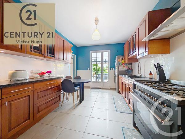 Maison à vendre  7 pièces - 172,69 m 2   PANAZOL  - 87