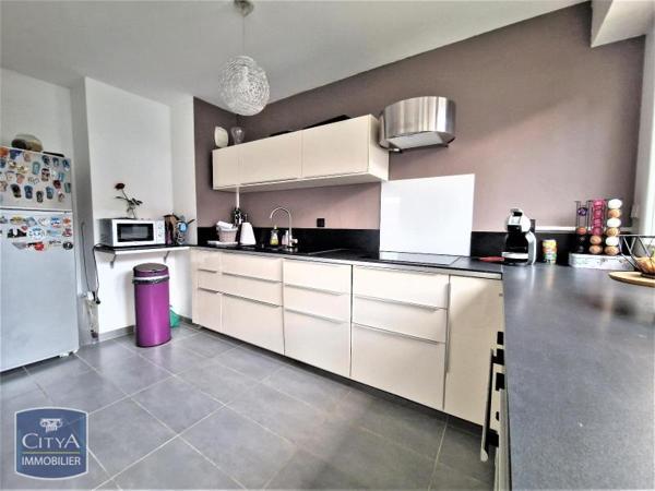 Appartement à louer 2 pièces 47.96m²