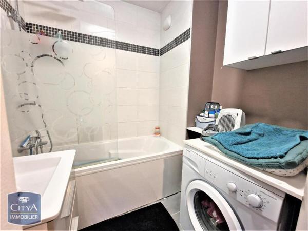 Appartement à louer 2 pièces 47.96m²