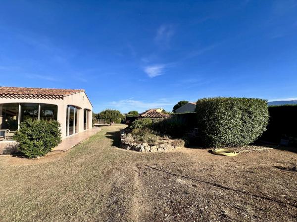 PROPRIETE UNIQUE EN PROVENCE A SAISIR ! URGENT!