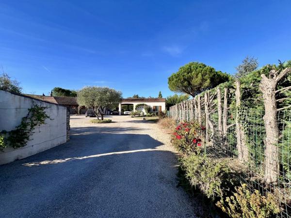 PROPRIETE UNIQUE EN PROVENCE A SAISIR ! URGENT!