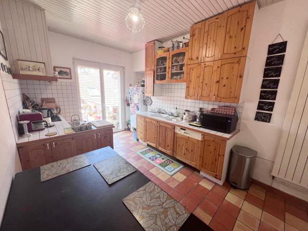 Appartement triplex de 156m² environ avec terrasses et annexe - Sarreguemines