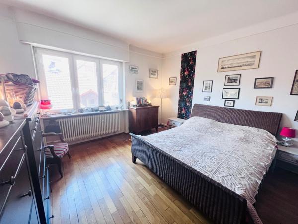 Appartement triplex de 156m² environ avec terrasses et annexe - Sarreguemines