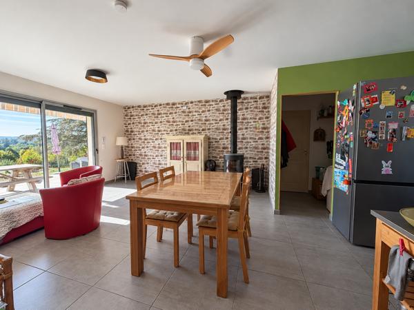 Maison
         4 pièces
        - 82 m² Exclusivité 192 000 €*