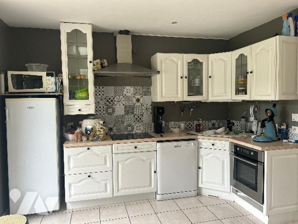 Maison de plain-pied sur la commune de MESSEI. REF :V1059