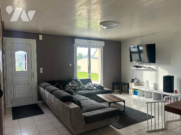 Maison de plain-pied sur la commune de MESSEI. REF :V1059