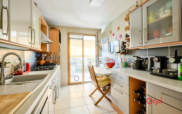 Appartement à vendre    4 pièces • 90,21 m2 Tassin-la-Demi-Lune