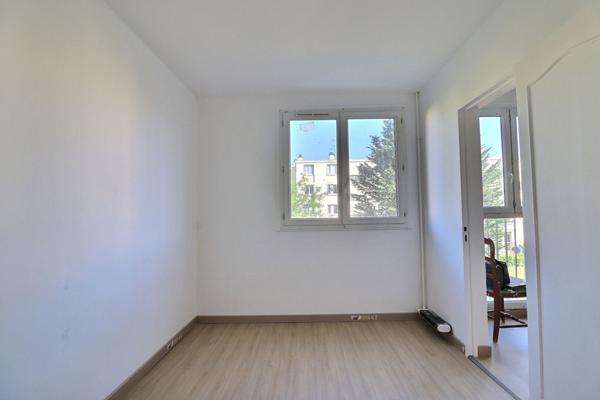 Appartement  4 pieces Taverny + cave + place de parking